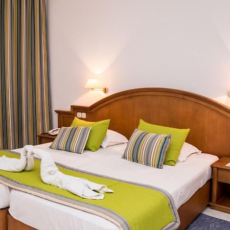 Yadis Hammamet Hotel Exterior photo